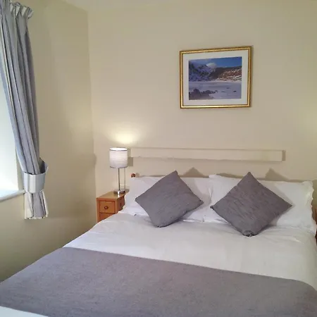 Old Water View B&B 페터데일